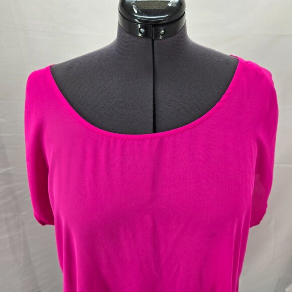 630-29 Torrid Hot Pink Georgette Ring-Back top blouse Size 1 (14/16) - Picture 2 of 12